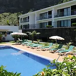 Casa Da Capelinha Aparthotel 3*