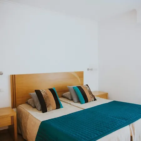 Ξενοδοχείο με διαμερίσματα Casa Da Capelinha 3*