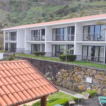 Ξενοδοχείο με διαμερίσματα Casa Da Capelinha 3*