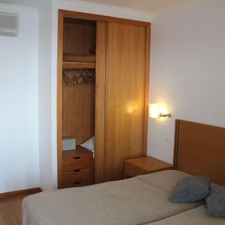 Ξενοδοχείο με διαμερίσματα Casa Da Capelinha 3*