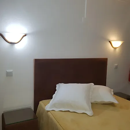 Casa Da Capelinha 아파트호텔 3*