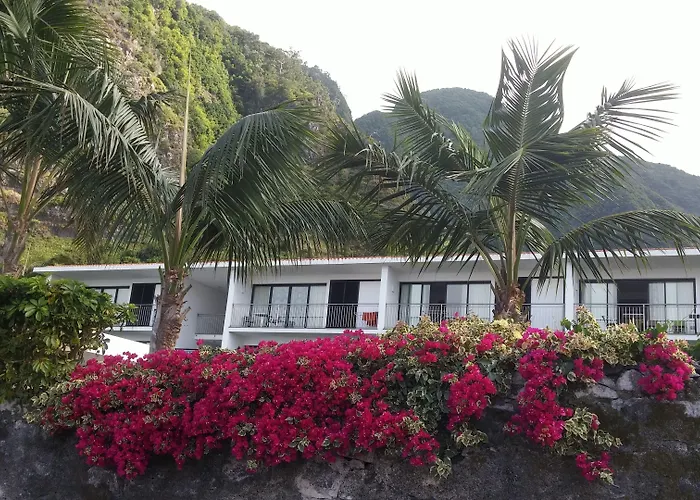 卡萨达卡普里尼亚酒店 蓬塔德尔加达