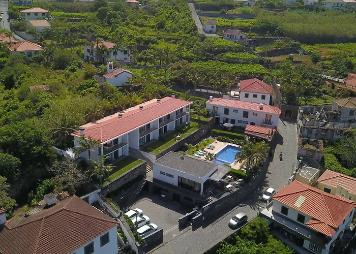 卡萨达卡普里尼亚酒店 公寓式酒店 蓬塔德尔加达